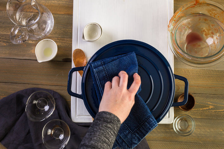 Dutch Oven Uses: Top 7 Most Popular Ones